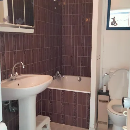 Confort Face A La Avec Balcon - - Fr-1-331-41 *